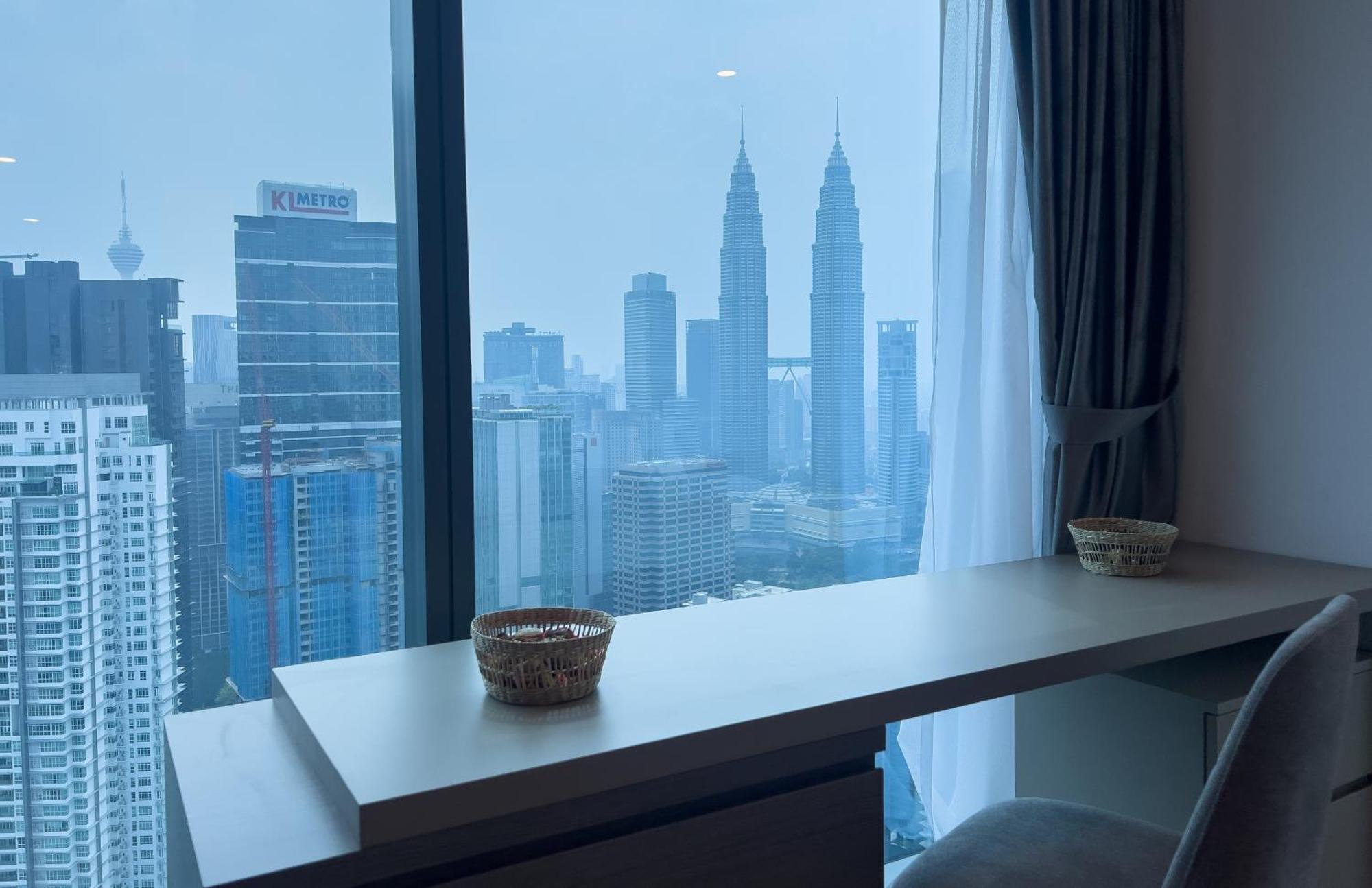 Crystal Suite At Eaton Klcc Куала Лумпур Екстериор снимка