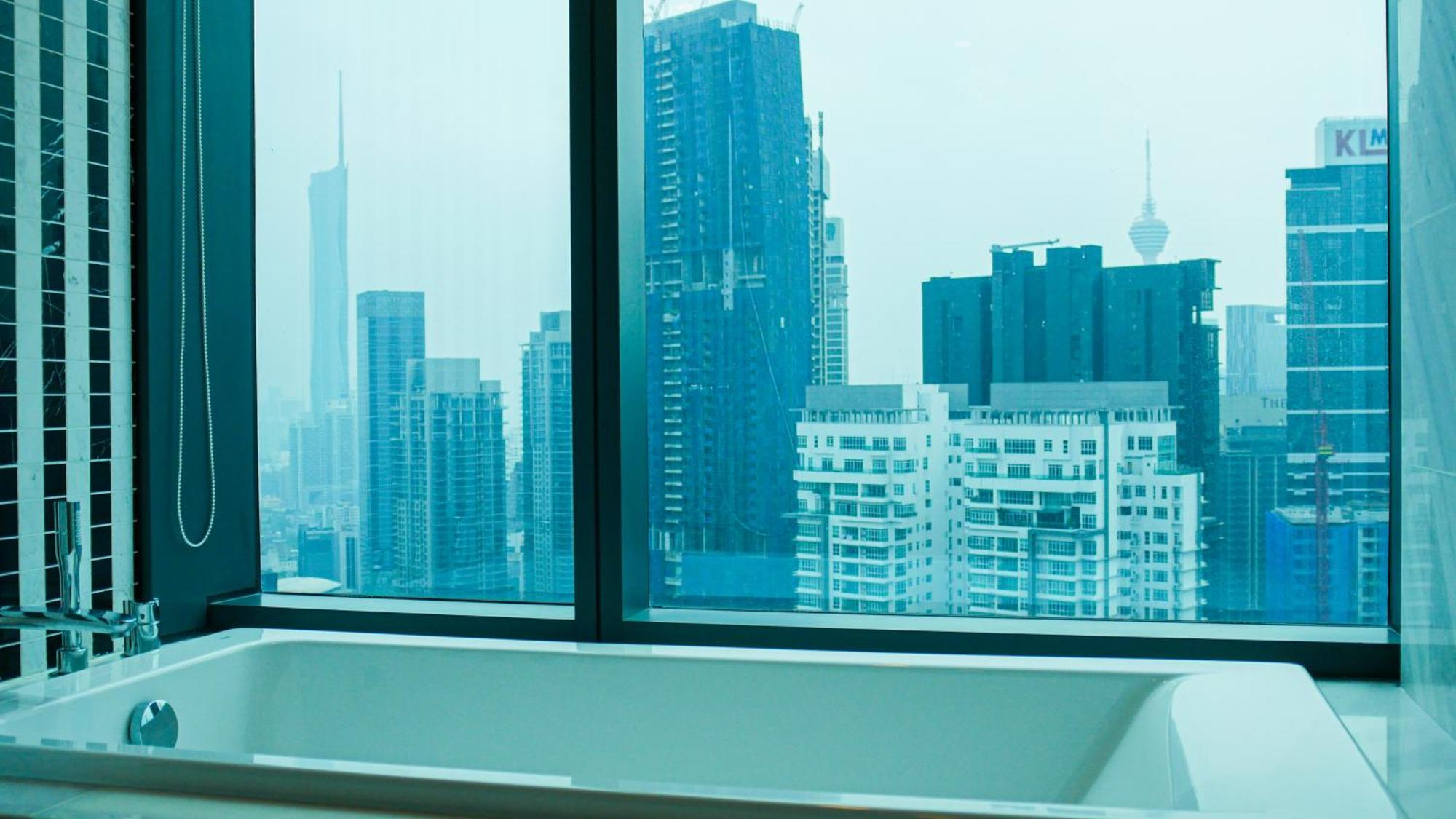 Crystal Suite At Eaton Klcc Куала Лумпур Екстериор снимка