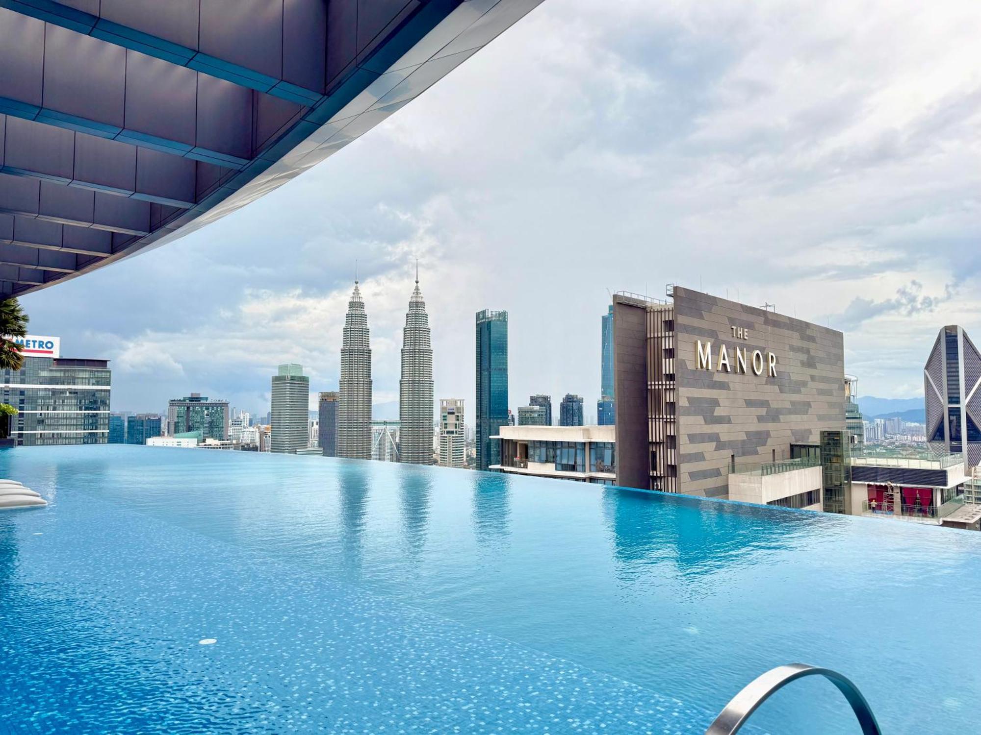 Crystal Suite At Eaton Klcc Куала Лумпур Екстериор снимка